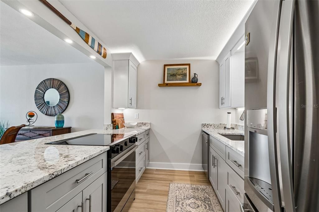 En Venta: $300,000 (2 camas, 2 baños, 1110 Pies cuadrados)