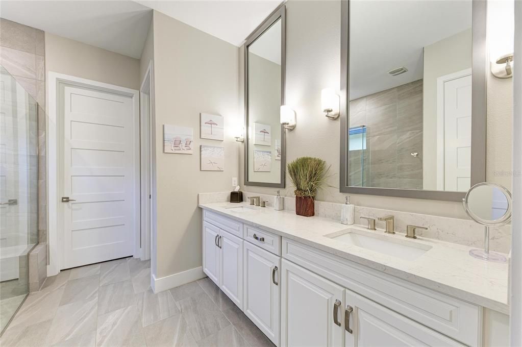For Sale: $799,000 (4 beds, 3 baths, 2507 Square Feet)