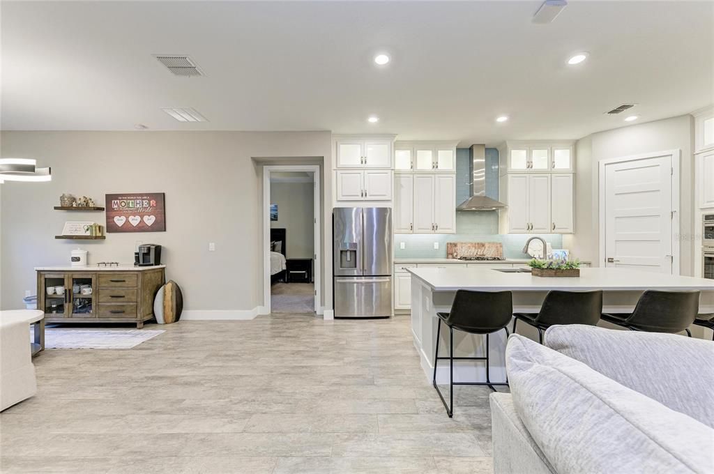 For Sale: $799,000 (4 beds, 3 baths, 2507 Square Feet)