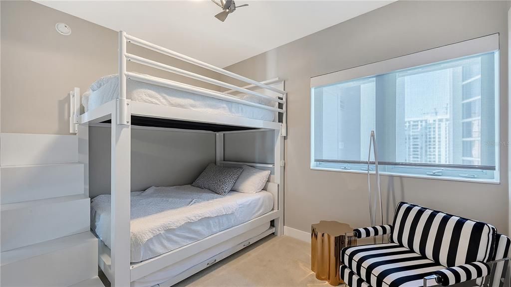 For Rent: $9,500 (2 beds, 2 baths, 1580 Square Feet)