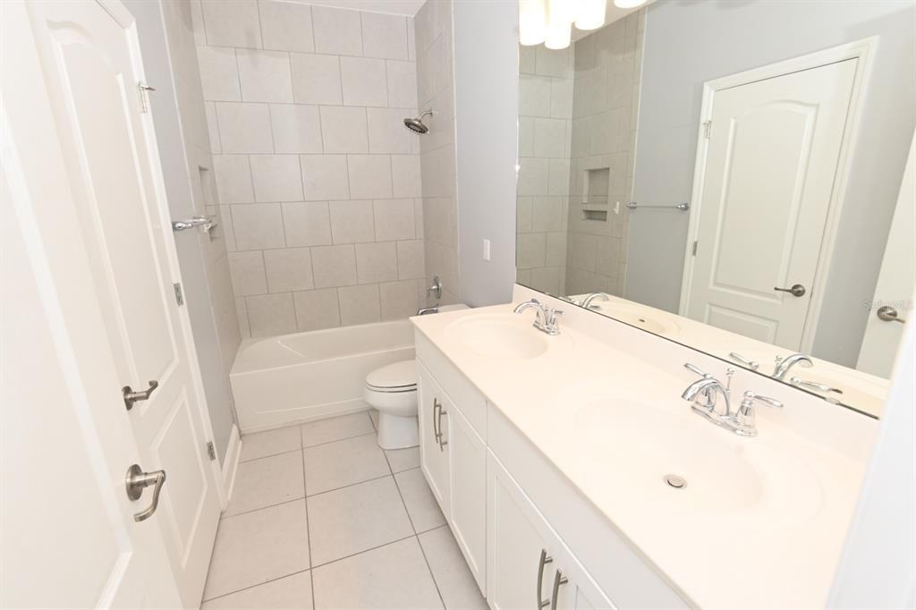 В аренду: $2,950 (3 спален, 2 ванн, 2360 Квадратных фут)
