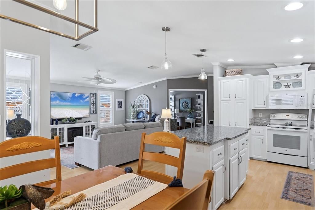 For Sale: $285,500 (2 beds, 2 baths, 1455 Square Feet)