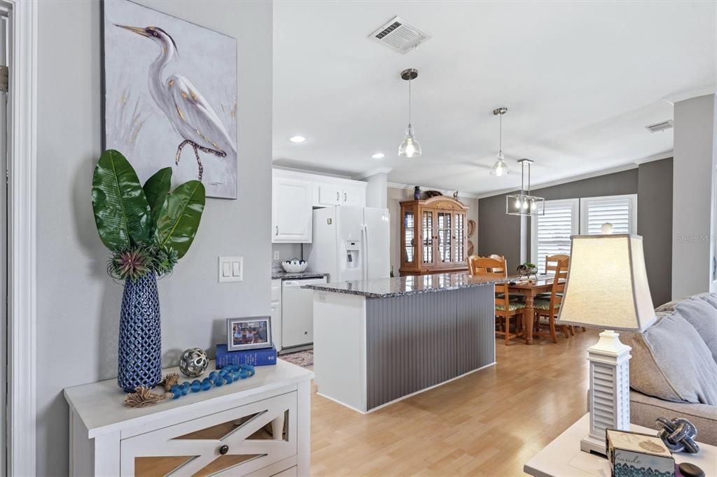 For Sale: $285,500 (2 beds, 2 baths, 1455 Square Feet)
