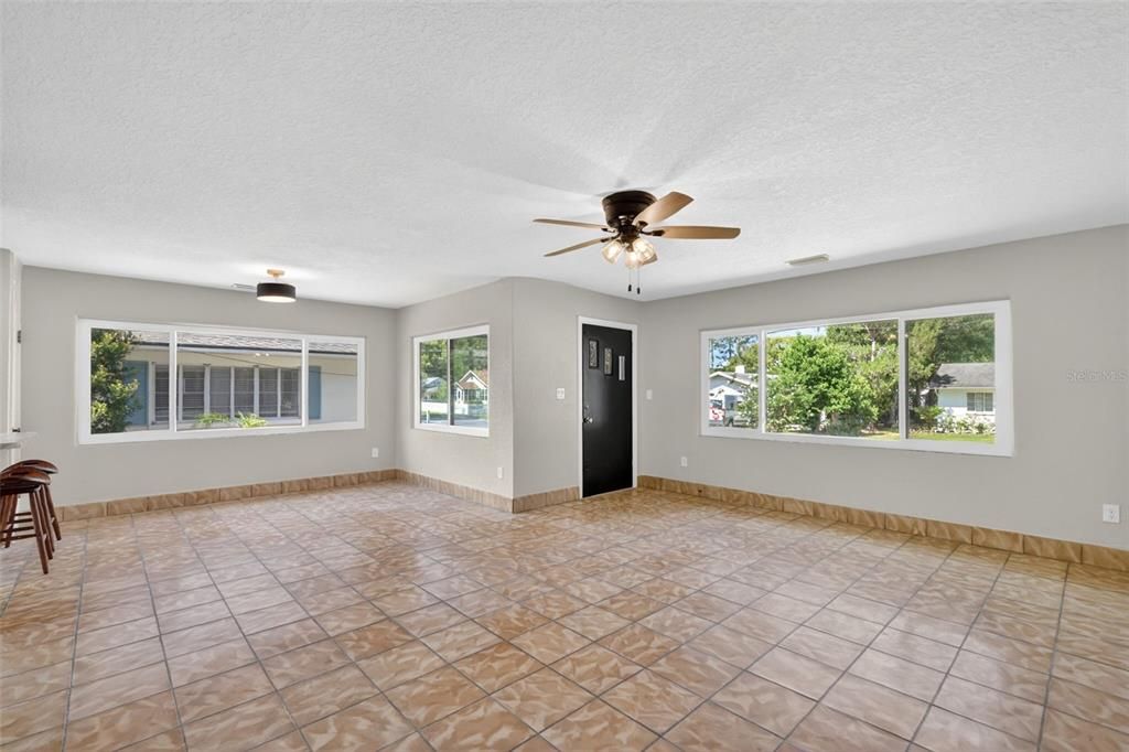For Sale: $1,275,000 (7 beds, 0 baths, 3885 Square Feet)