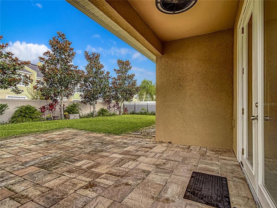 For Rent: $2,900 (3 beds, 2 baths, 1999 Square Feet)