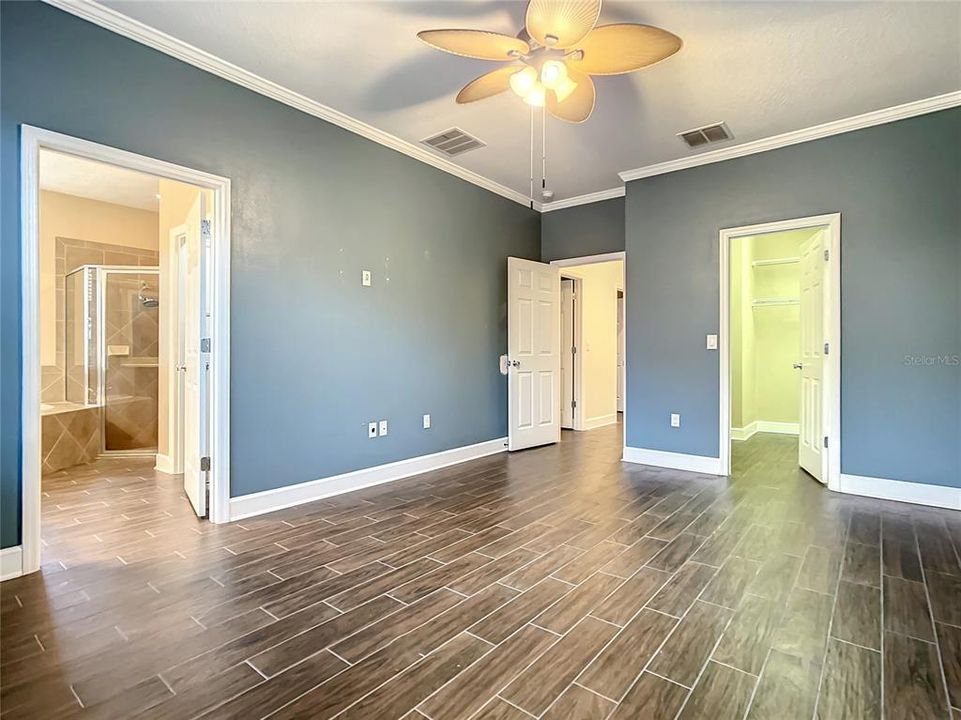 For Rent: $2,900 (3 beds, 2 baths, 1999 Square Feet)