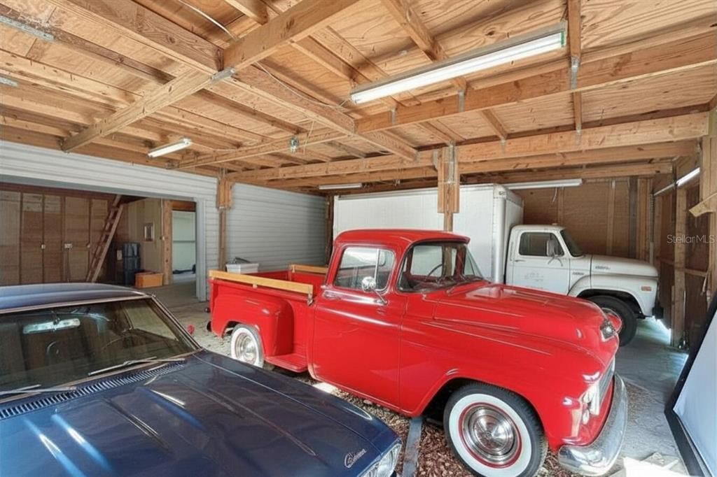 На продажу: $265,000 (3 спален, 2 ванн, 2062 Квадратных фут)