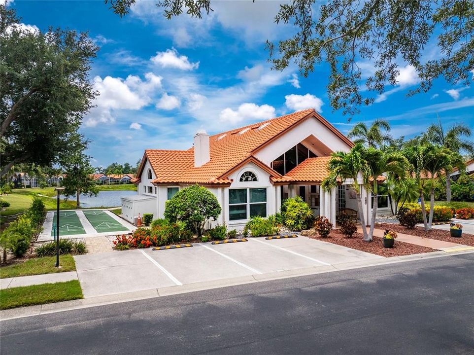 For Sale: $369,000 (3 beds, 3 baths, 1850 Square Feet)