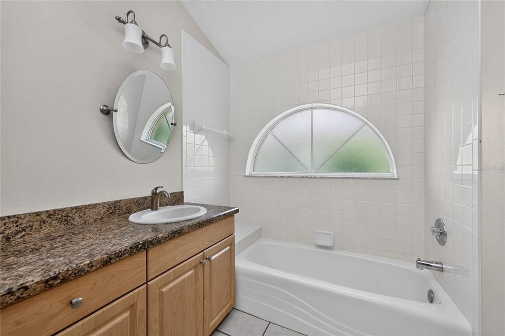 For Sale: $369,000 (3 beds, 3 baths, 1850 Square Feet)