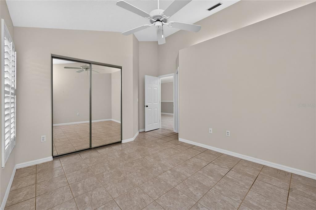 For Sale: $369,000 (3 beds, 3 baths, 1850 Square Feet)