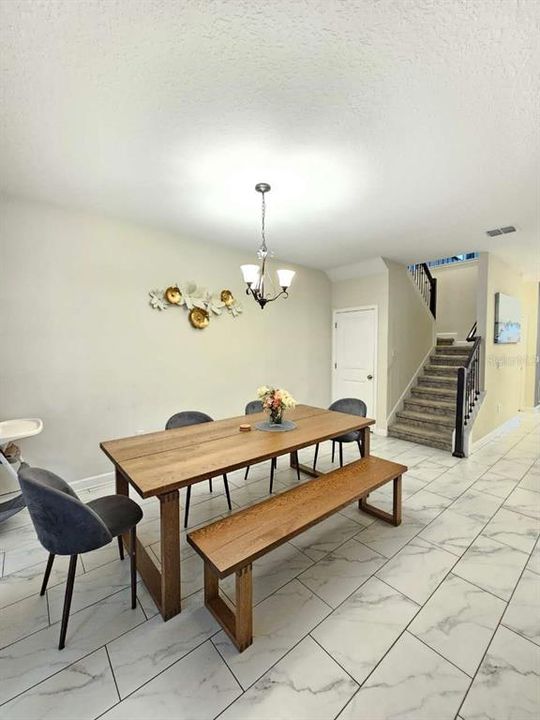 For Sale: $659,000 (7 beds, 5 baths, 4019 Square Feet)