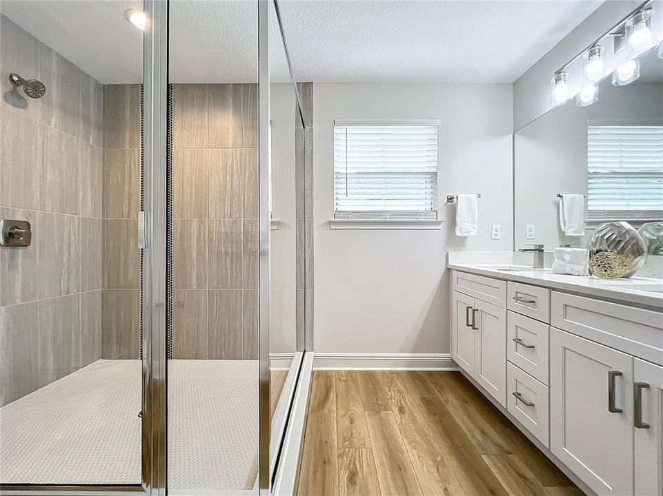 В аренду: $2,975 (3 спален, 2 ванн, 1672 Квадратных фут)