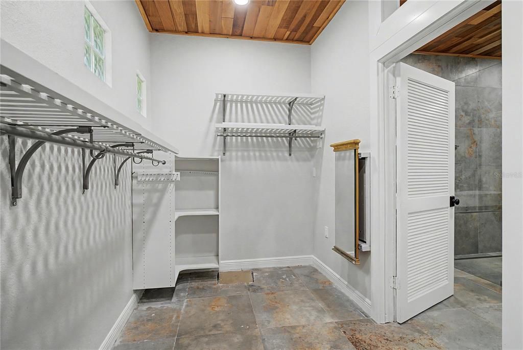 En Venta: $525,000 (3 camas, 3 baños, 2376 Pies cuadrados)