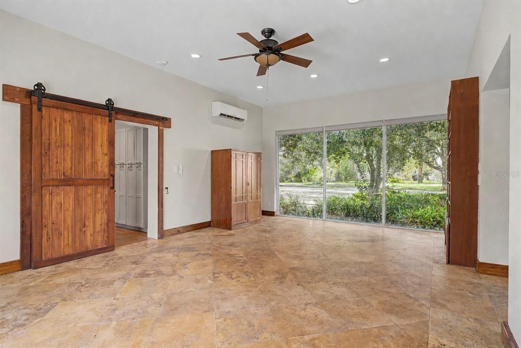 En Venta: $525,000 (3 camas, 3 baños, 2376 Pies cuadrados)