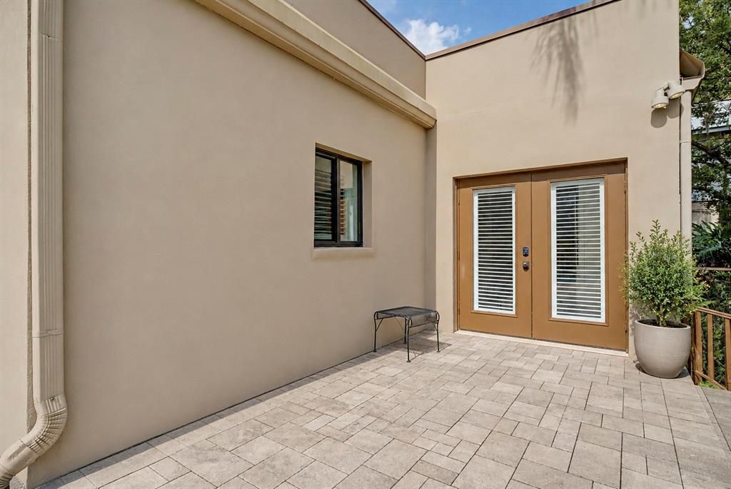 En Venta: $525,000 (3 camas, 3 baños, 2376 Pies cuadrados)