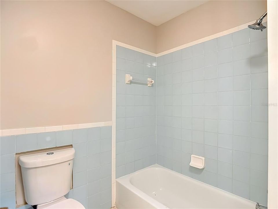 На продажу: $225,000 (3 спален, 3 ванн, 1018 Квадратных фут)