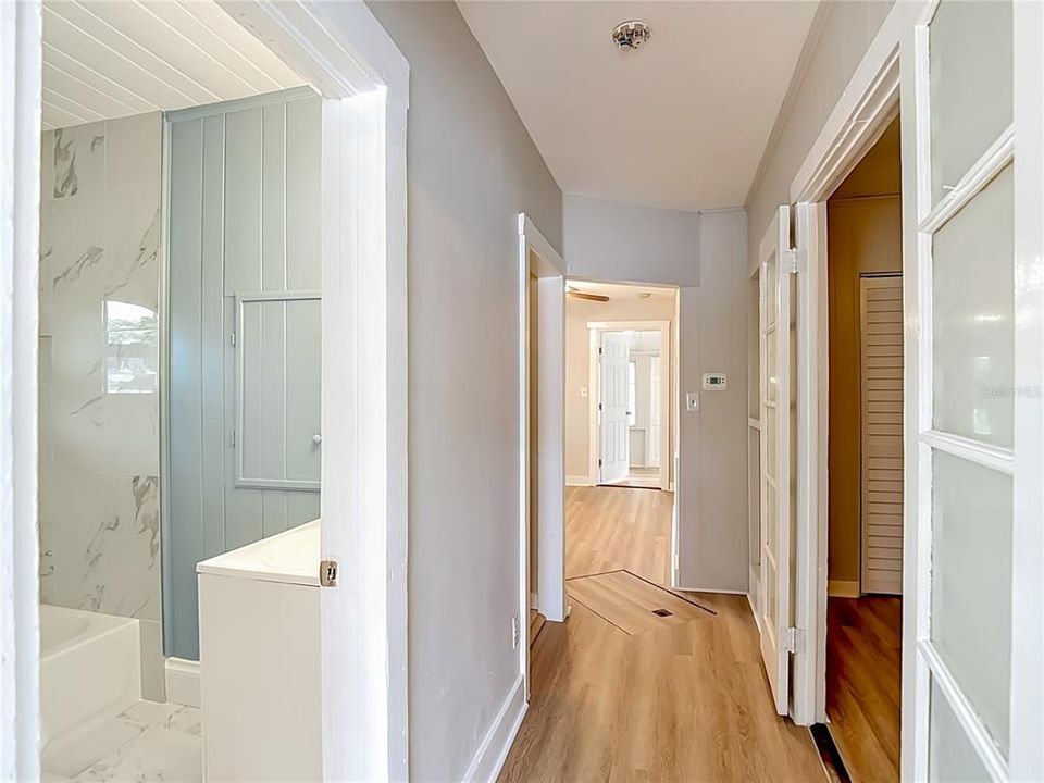На продажу: $225,000 (3 спален, 3 ванн, 1018 Квадратных фут)