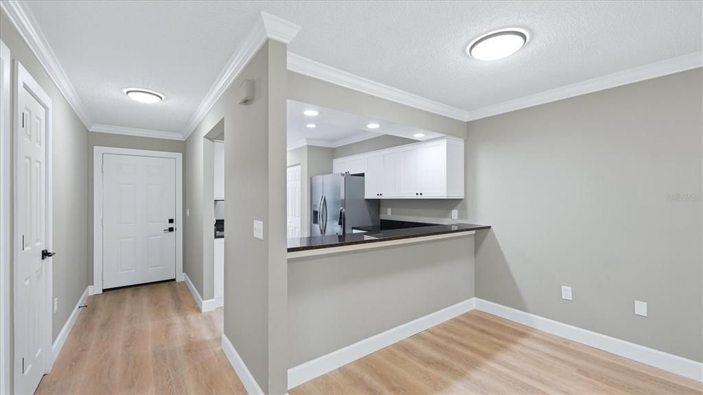 For Sale: $174,900 (2 beds, 2 baths, 1039 Square Feet)