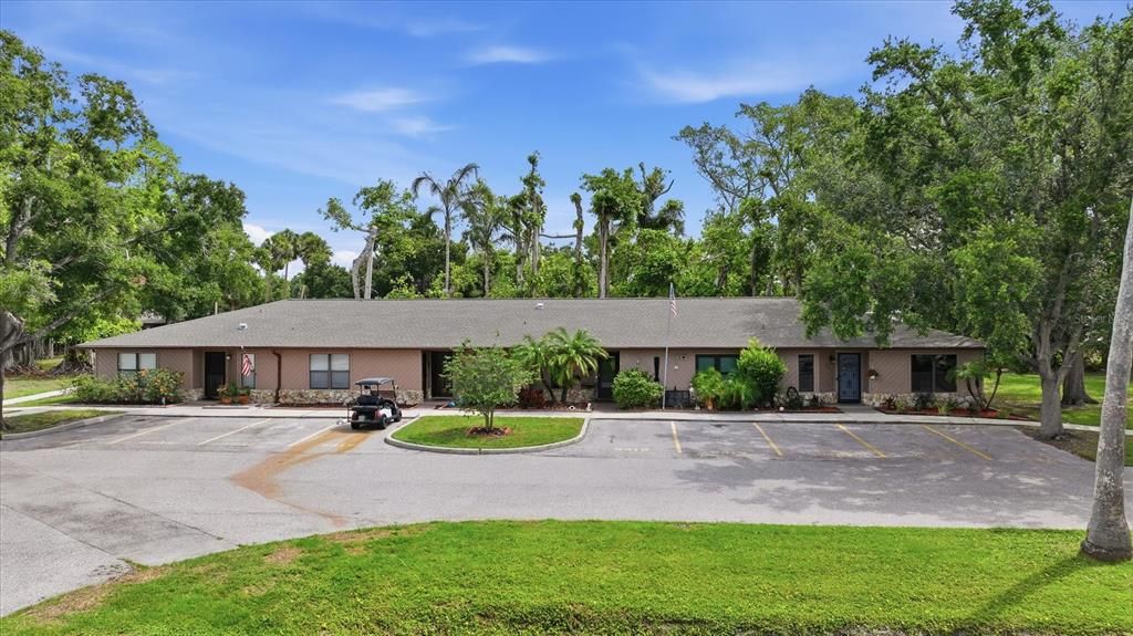 For Sale: $174,900 (2 beds, 2 baths, 1039 Square Feet)