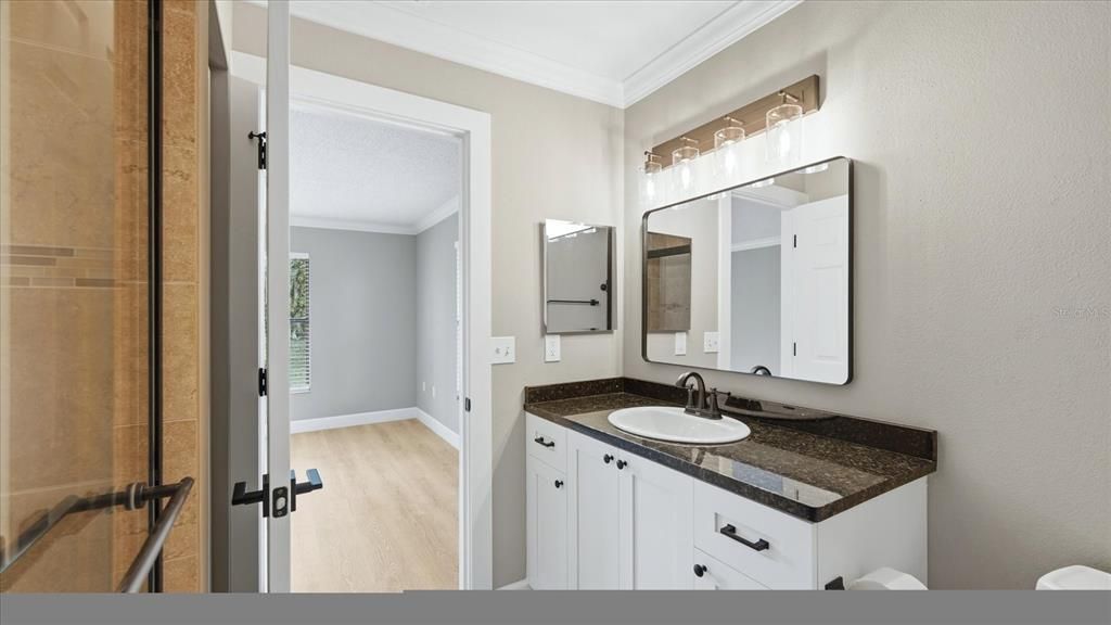 For Sale: $174,900 (2 beds, 2 baths, 1039 Square Feet)