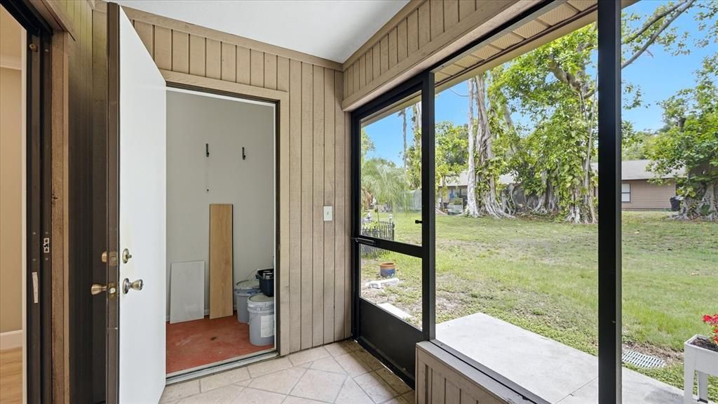 For Sale: $174,900 (2 beds, 2 baths, 1039 Square Feet)