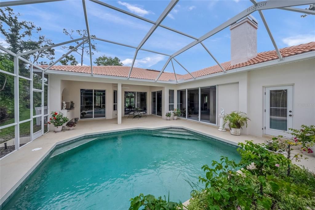For Sale: $875,000 (4 beds, 3 baths, 2604 Square Feet)
