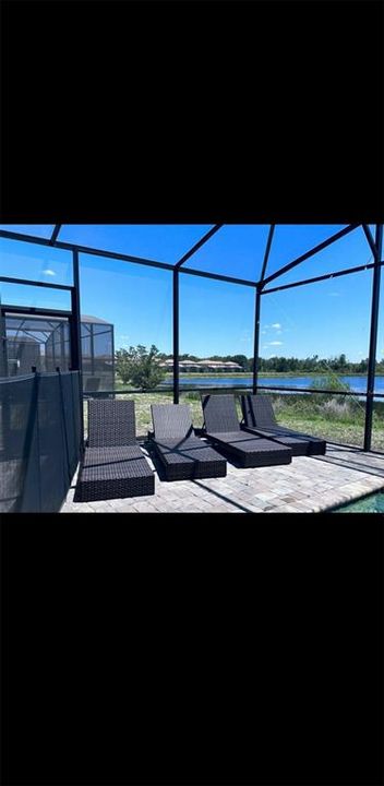 En Venta: $415,000 (4 camas, 4 baños, 2404 Pies cuadrados)