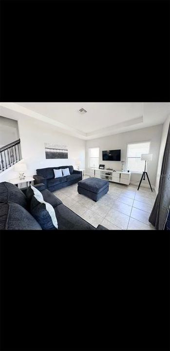 En Venta: $415,000 (4 camas, 4 baños, 2404 Pies cuadrados)
