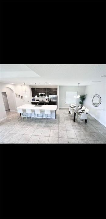 En Venta: $415,000 (4 camas, 4 baños, 2404 Pies cuadrados)