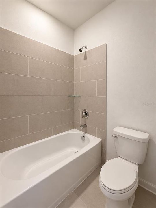 En Renta: $2,490 (4 camas, 2 baños, 2071 Pies cuadrados)