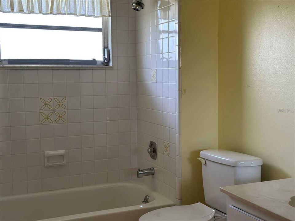 На продажу: $249,000 (2 спален, 2 ванн, 1382 Квадратных фут)