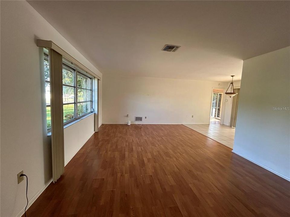 На продажу: $249,000 (2 спален, 2 ванн, 1382 Квадратных фут)