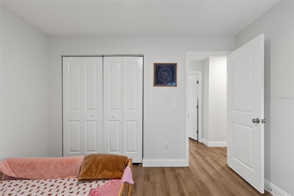 En Venta: $429,999 (4 camas, 2 baños, 1578 Pies cuadrados)