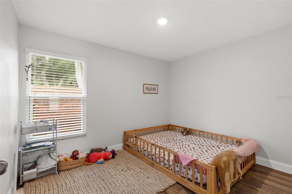 En Venta: $429,999 (4 camas, 2 baños, 1578 Pies cuadrados)