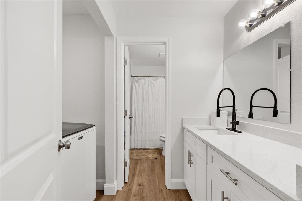 En Venta: $429,999 (4 camas, 2 baños, 1578 Pies cuadrados)