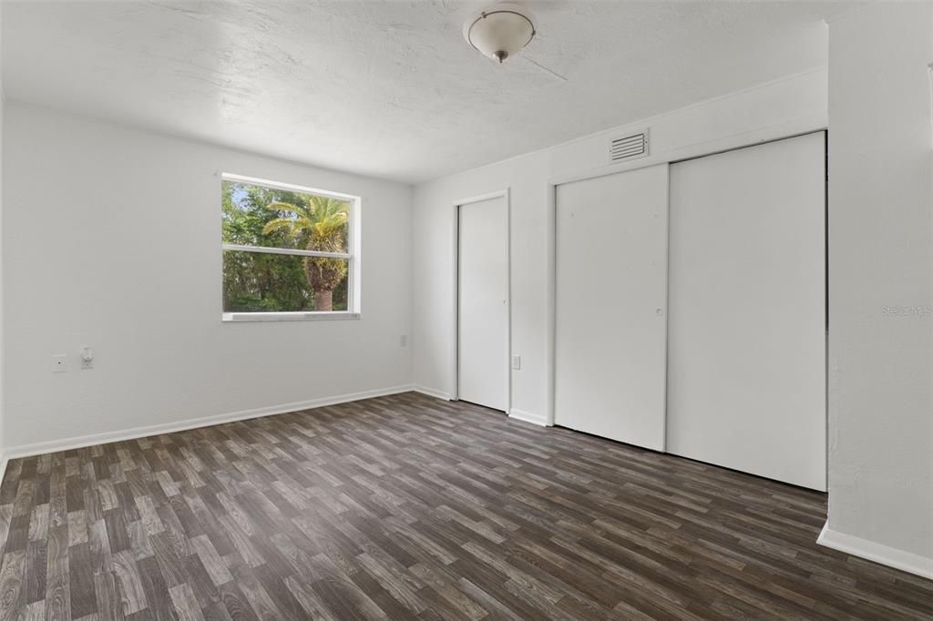 待售: $279,900 (4 贝兹, 2 浴室, 1627 平方英尺)