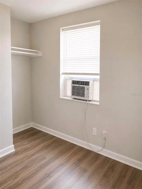 For Sale: $209,000 (2 beds, 1 baths, 766 Square Feet)