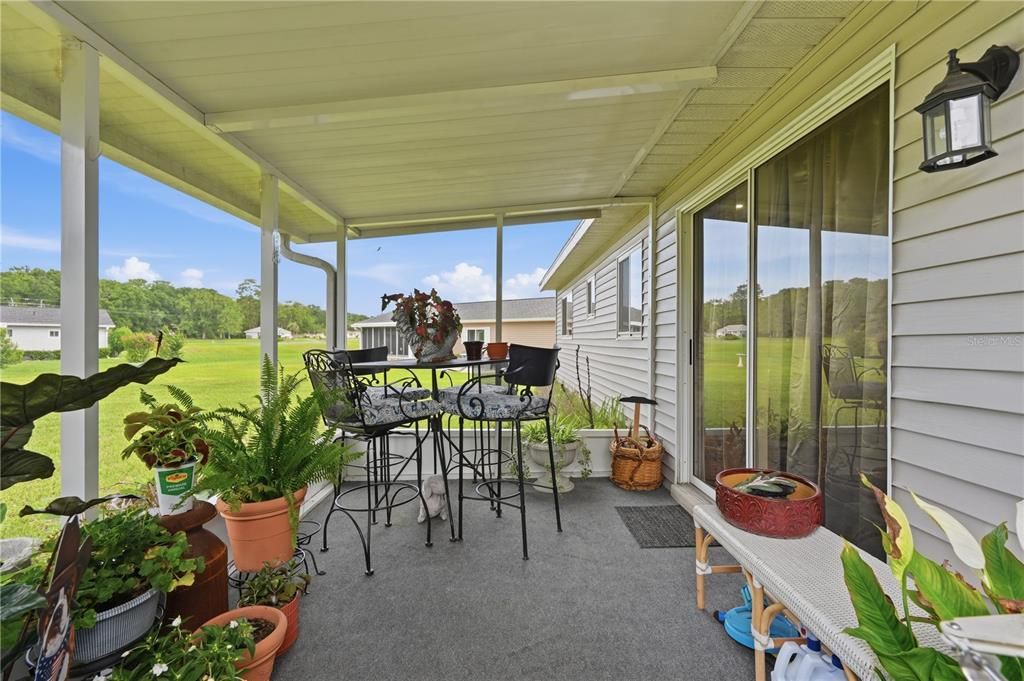 For Sale: $220,000 (2 beds, 1 baths, 768 Square Feet)