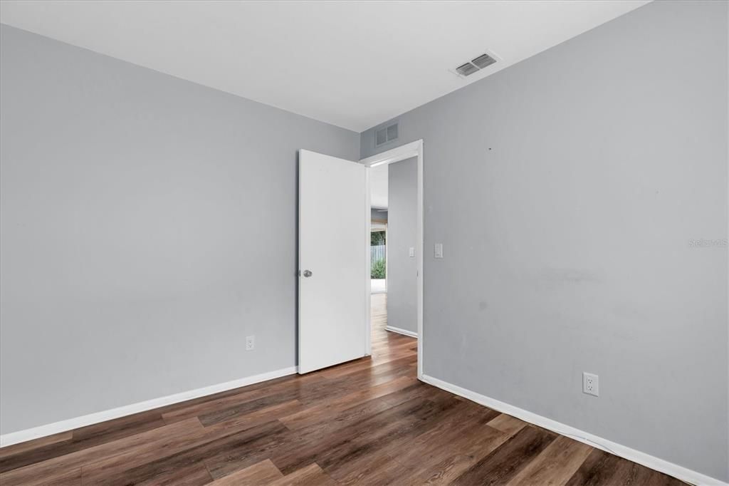 For Sale: $439,900 (3 beds, 2 baths, 1462 Square Feet)