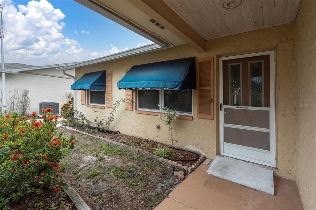 For Sale: $439,900 (3 beds, 2 baths, 1462 Square Feet)