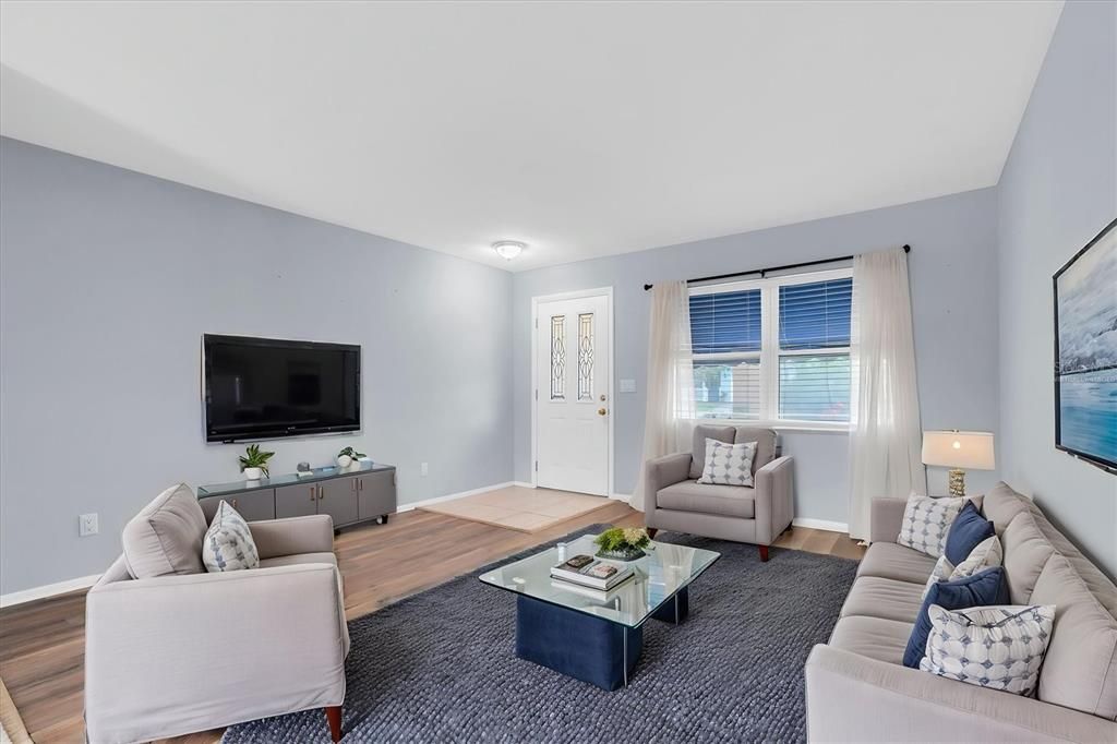 For Sale: $439,900 (3 beds, 2 baths, 1462 Square Feet)