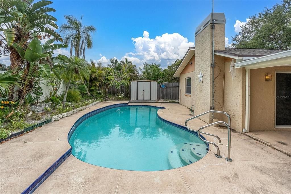 For Sale: $439,900 (3 beds, 2 baths, 1462 Square Feet)