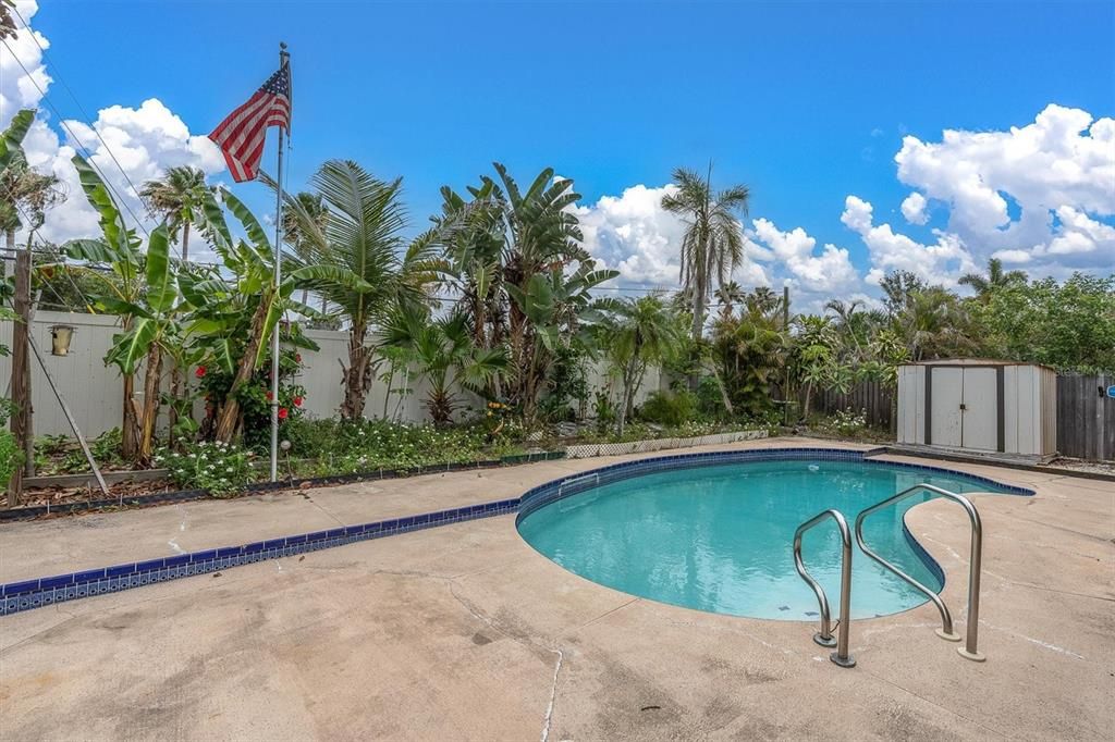 For Sale: $439,900 (3 beds, 2 baths, 1462 Square Feet)