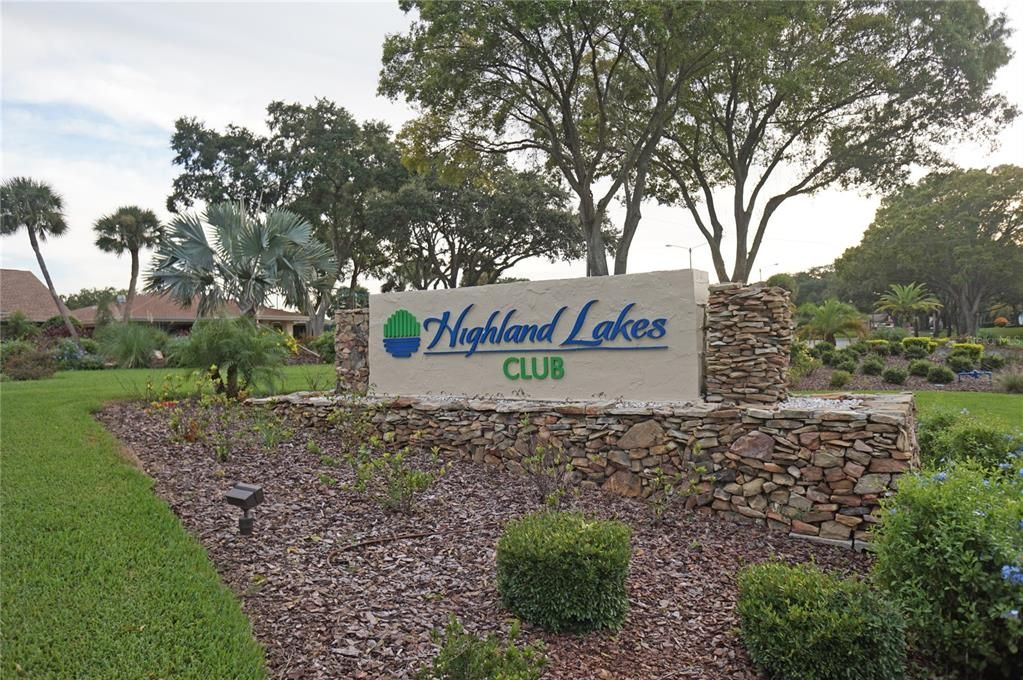For Sale: $250,000 (2 beds, 2 baths, 1076 Square Feet)