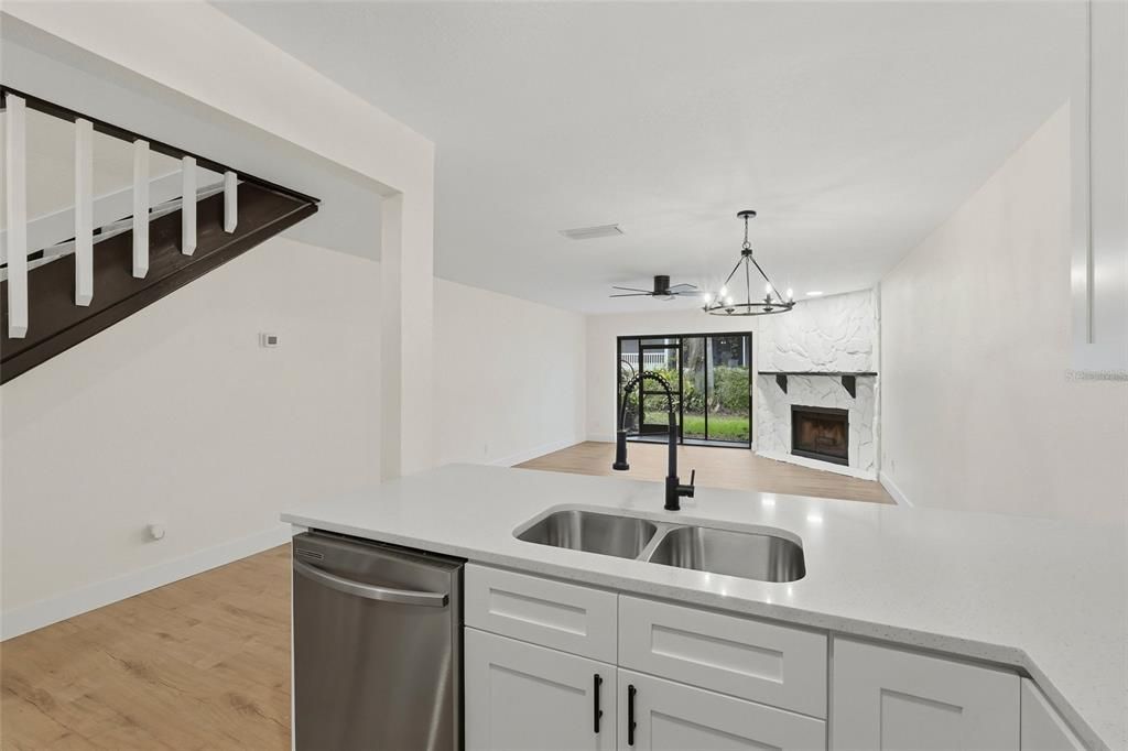 En Venta: $269,999 (2 camas, 2 baños, 1150 Pies cuadrados)