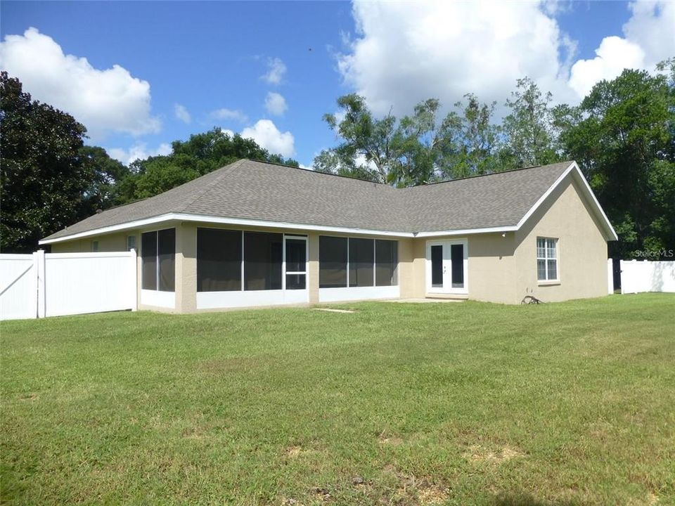 For Rent: $2,500 (3 beds, 2 baths, 2121 Square Feet)
