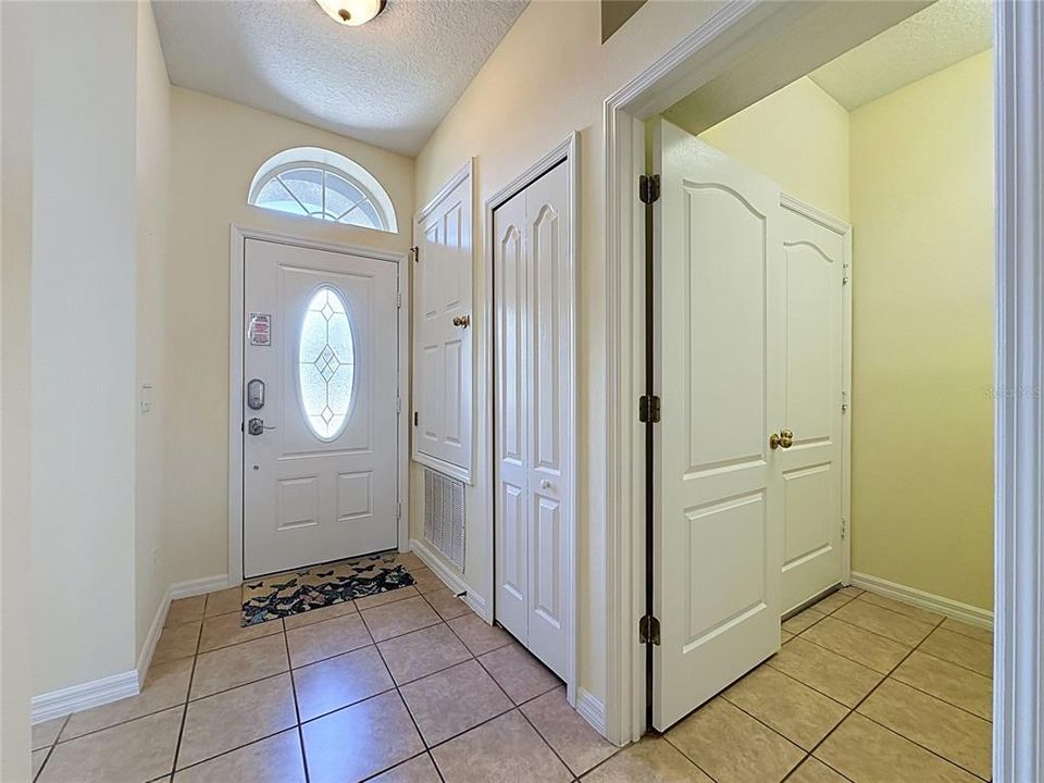 На продажу: $435,000 (4 спален, 3 ванн, 1839 Квадратных фут)