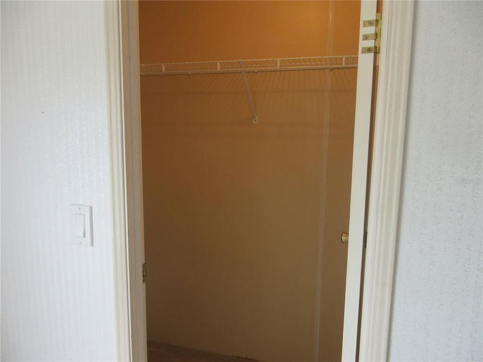 For Sale: $120,000 (3 beds, 2 baths, 1083 Square Feet)