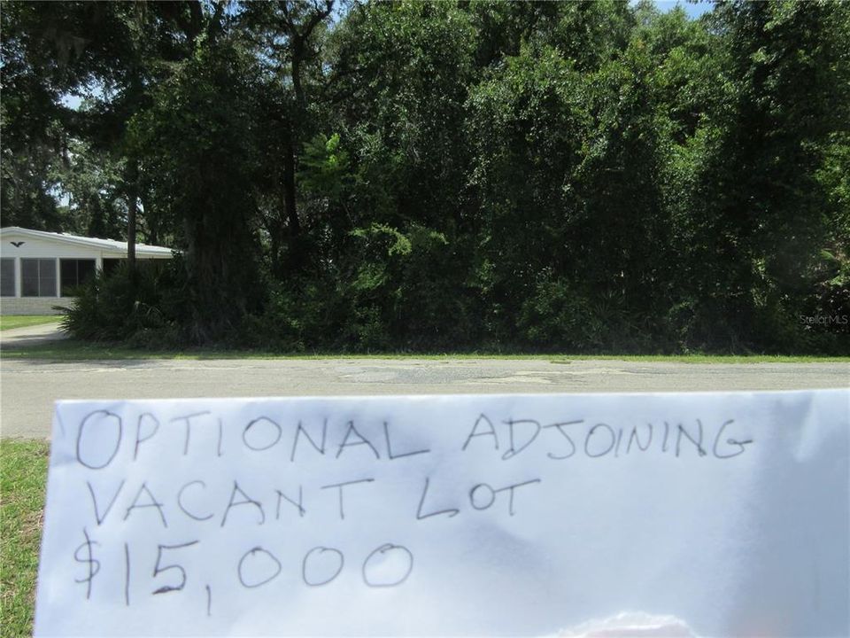 For Sale: $120,000 (3 beds, 2 baths, 1083 Square Feet)