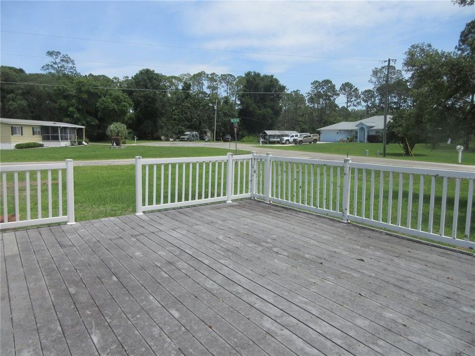 For Sale: $120,000 (3 beds, 2 baths, 1083 Square Feet)